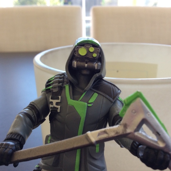 Fortnite Archetype Toy with Pickaxe - Picture 3 of 3